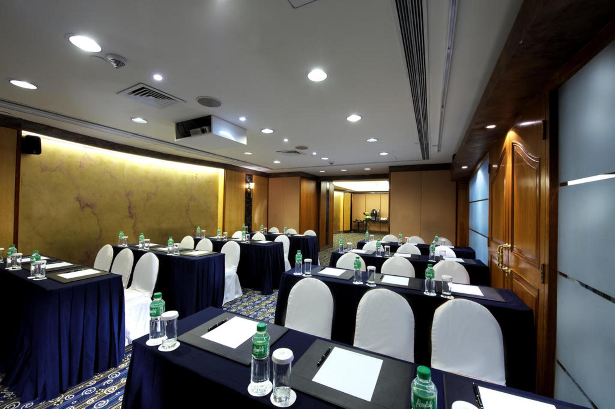 Hotel Charterhouse Causeway Bay Hongkong Exterior foto